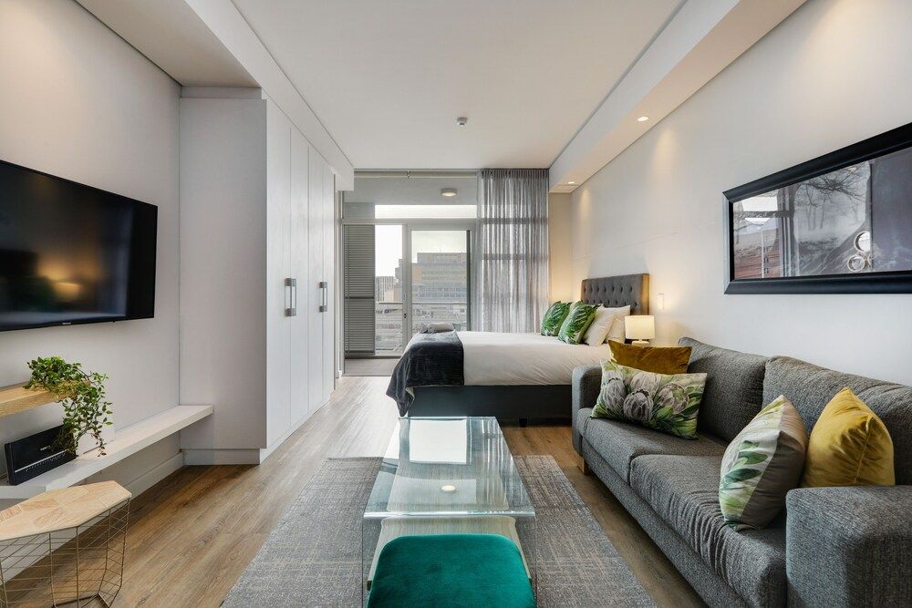 Eco Balcony Sentinel Apartment 1006 Luxury Room 15