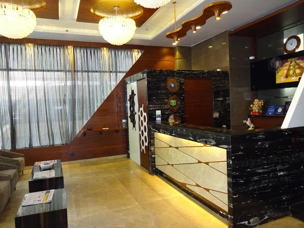 undefined Hotel Cosmopolitan 2