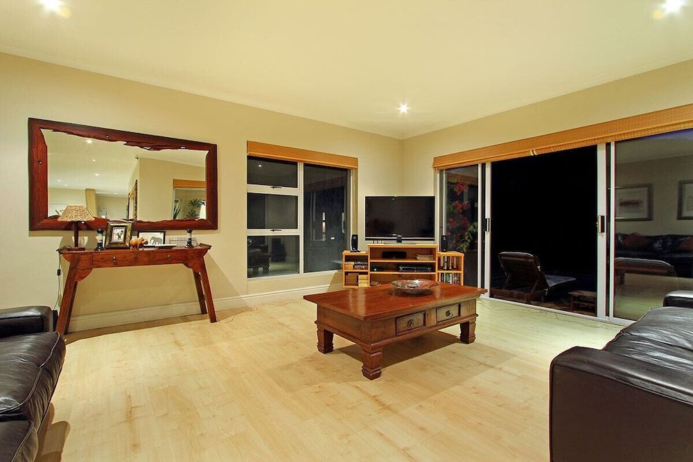 Durham Close 31 House (4 Bedrooms) 6