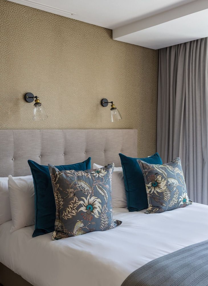 308 Juliette on the Waterfront Marina Apartment 9