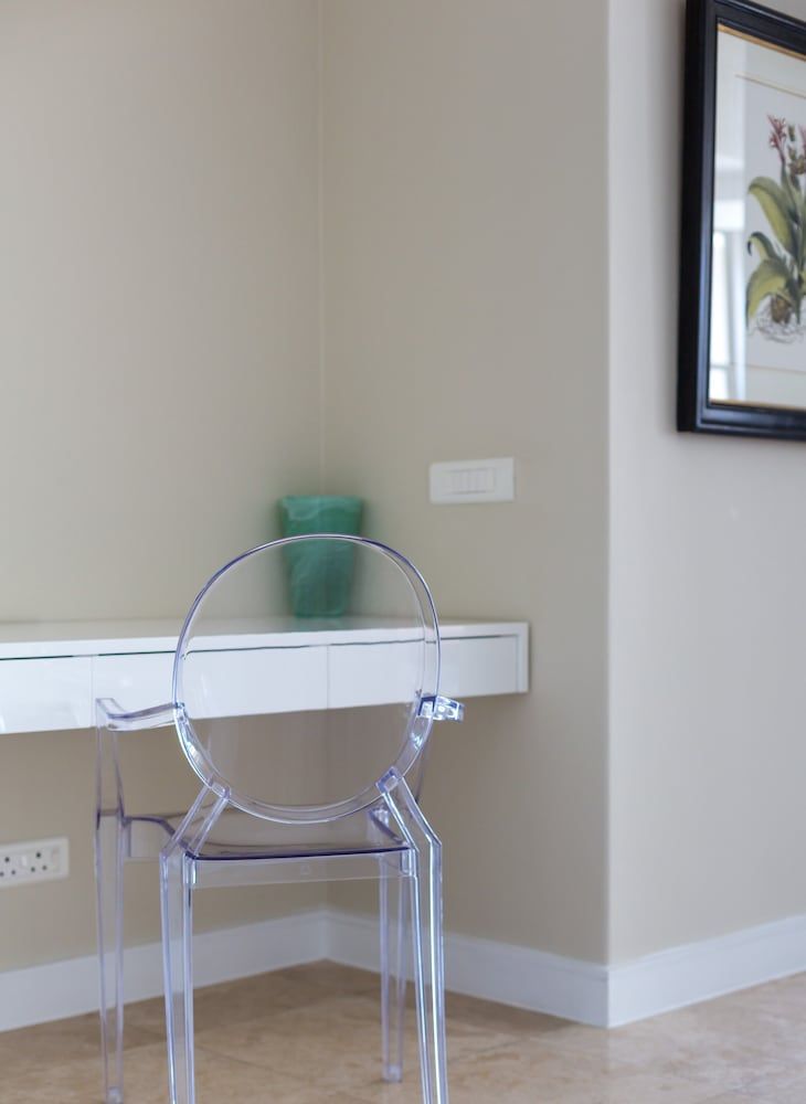 308 Juliette on the Waterfront Marina Apartment 33