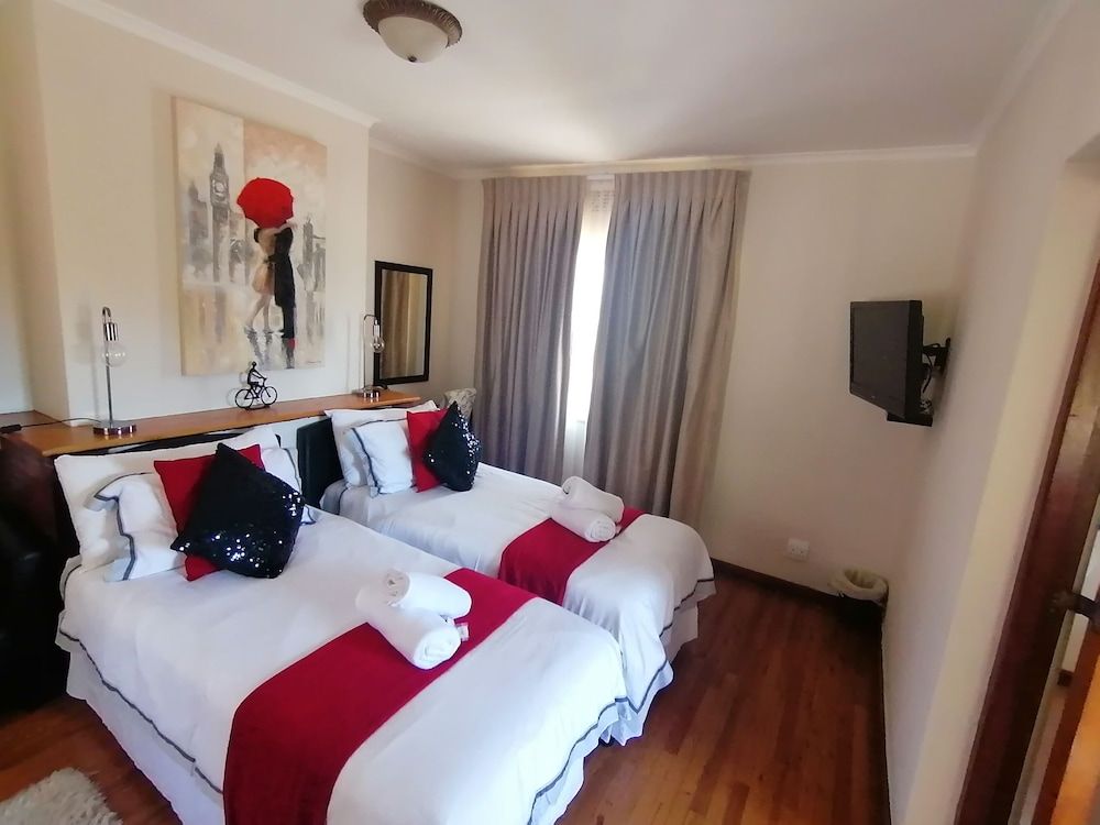 Chaston Manor Room (Chaston Manor Room Two)