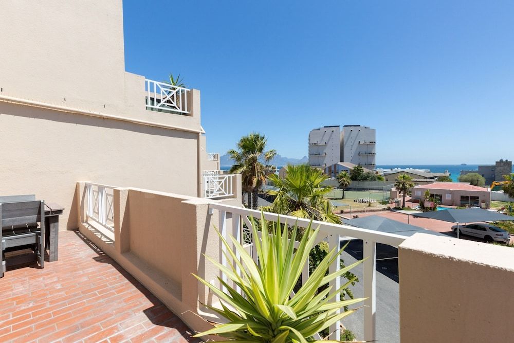 undefined Mont Serrat 58 by CTHA 4