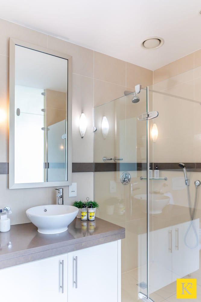 005 Palgrave on the Waterfront Marina Luxury Apartment 22