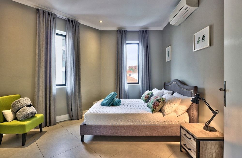 Warwick Mansions Premium Apartment 3