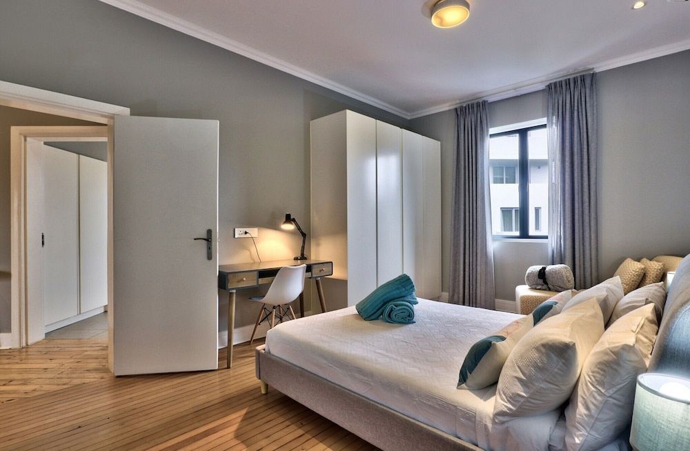 Warwick Mansions Premium Apartment 2