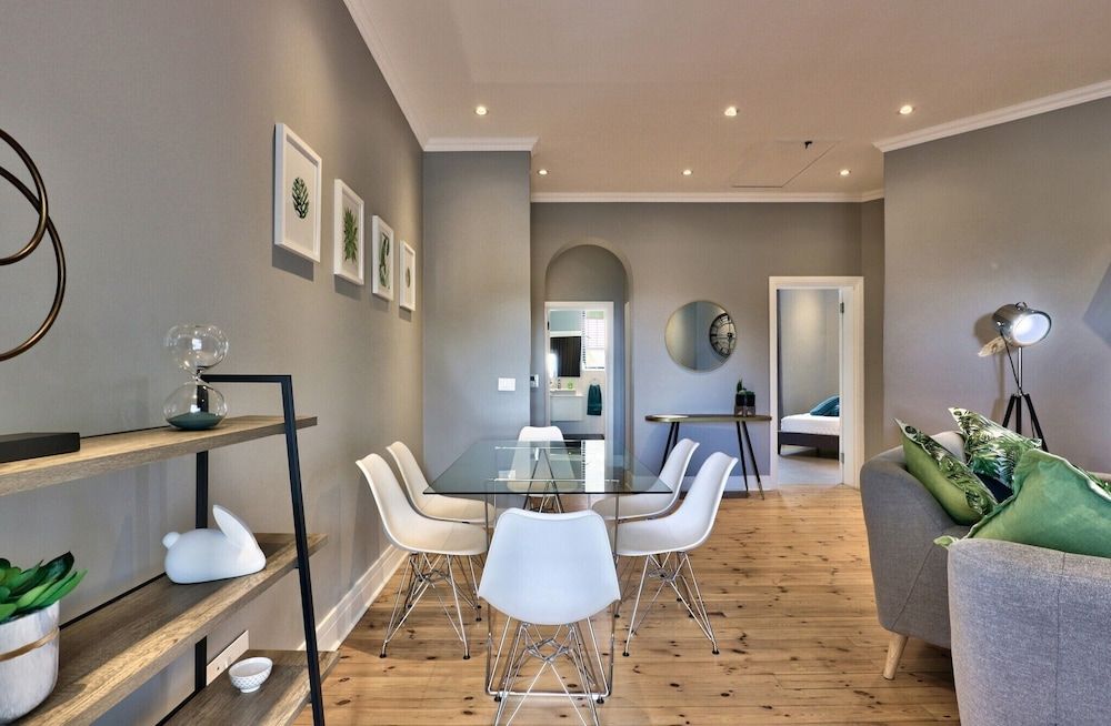 Warwick Mansions Premium Apartment 4