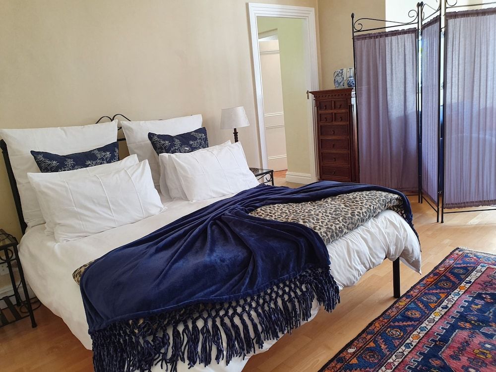 undefined On Pinewood Guest House 3