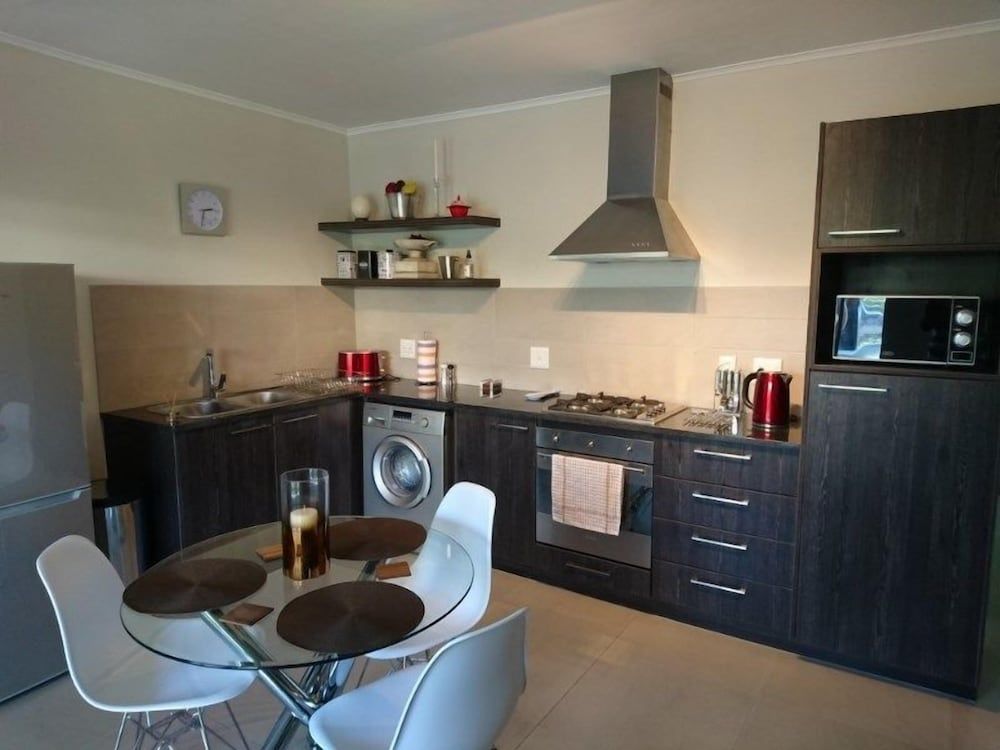 Century City Boutique Apartments Standard Apartment, 1 Bedroom (Mayfair 143) 3