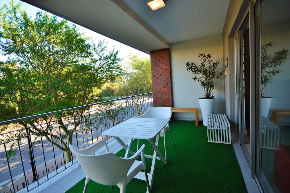 Century City Boutique Apartments Standard Apartment, 1 Bedroom (Mayfair 143) 2