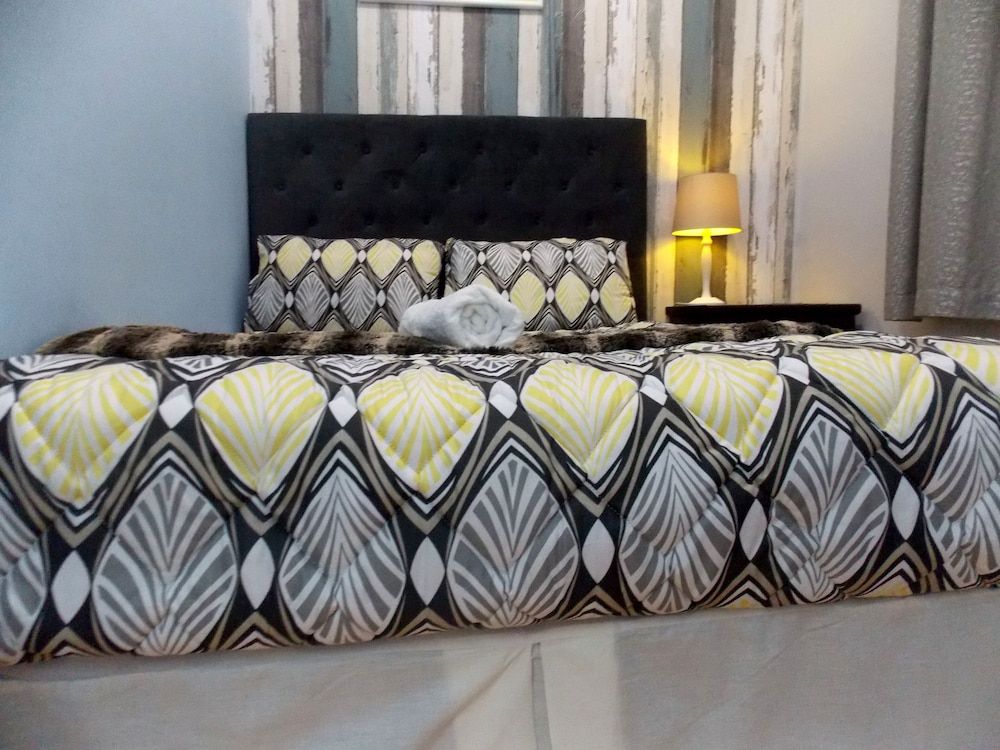 Trap Houz Backpackers Standard Double Room 12