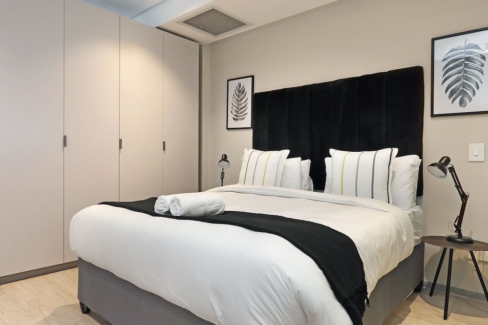 undefined 117 on Strand 1505 4