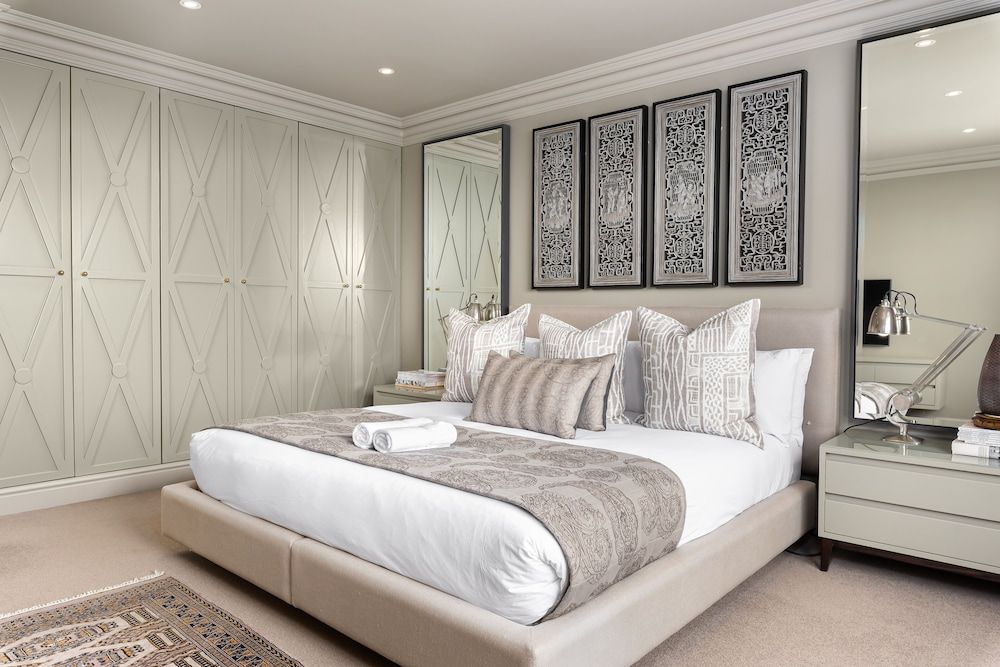 Devonshire 706 Luxury Apartment 9