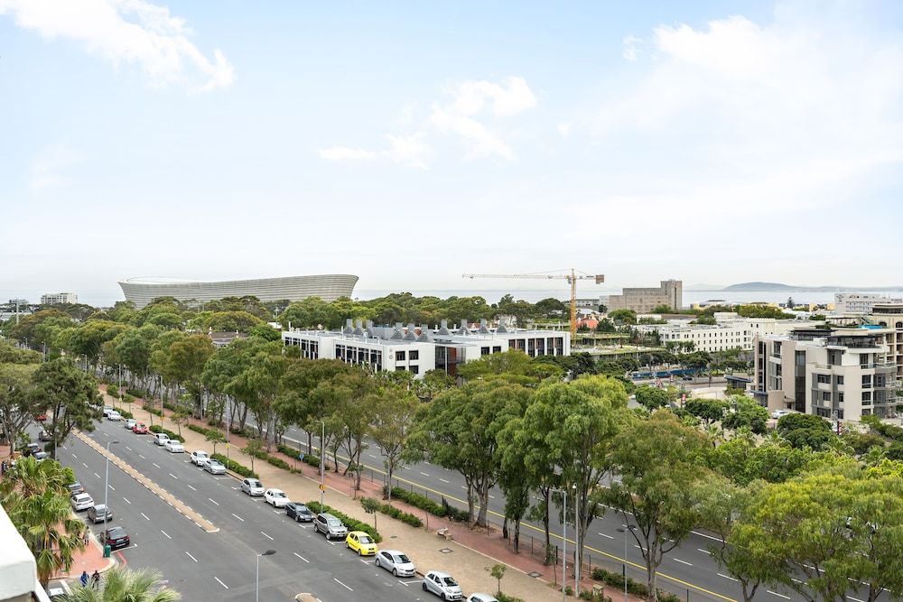 Devonshire 706 Luxury Apartment 20