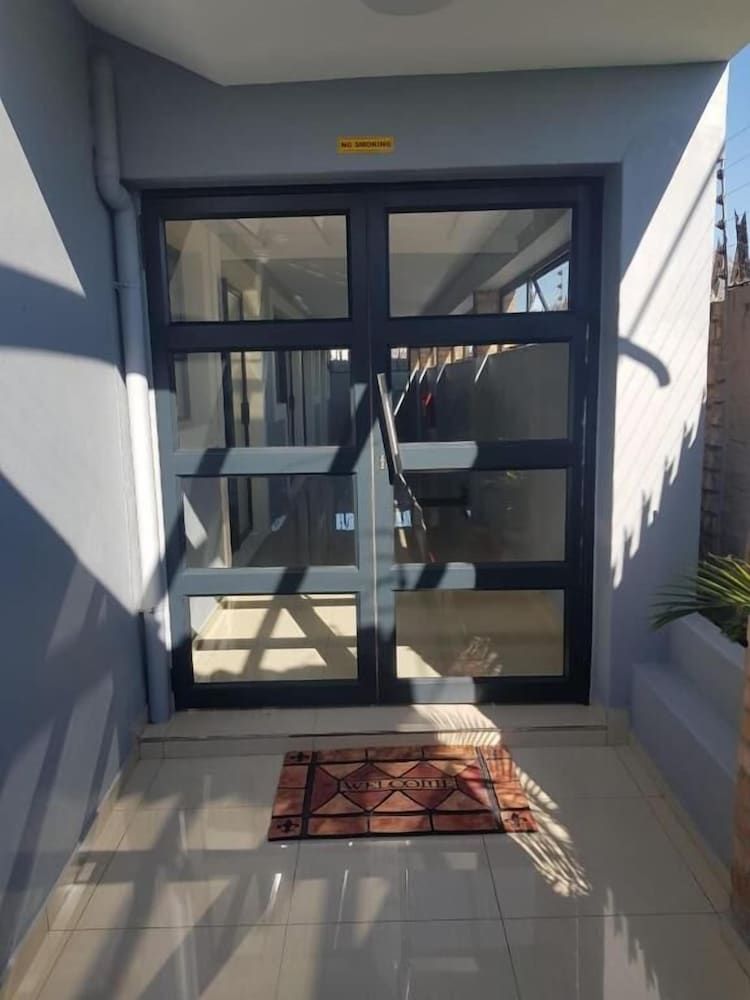 undefined Cape Breeze 2