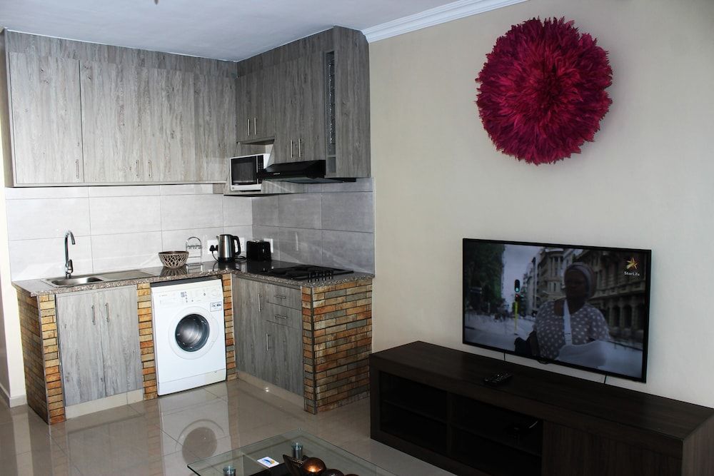 undefined Cape Breeze 10