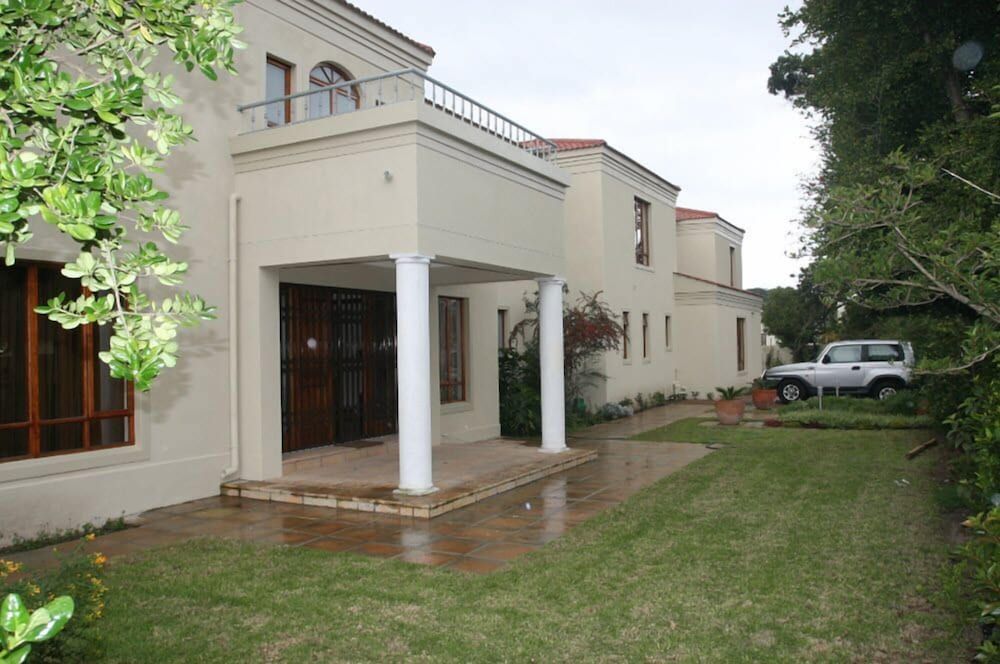 undefined The Crescent 3