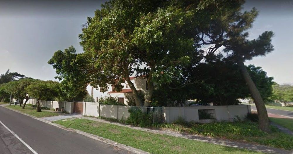 undefined The Crescent