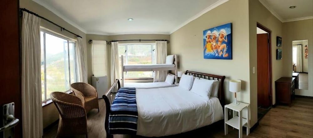 undefined Hout Bay Backpackers 10