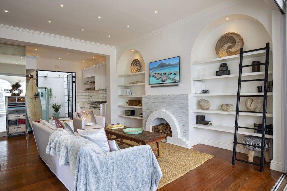 Clifton YOLO Spaces – Clifton Sea View Apartments Clifton YOLO Spaces Clifton Sea View Courtyard 10