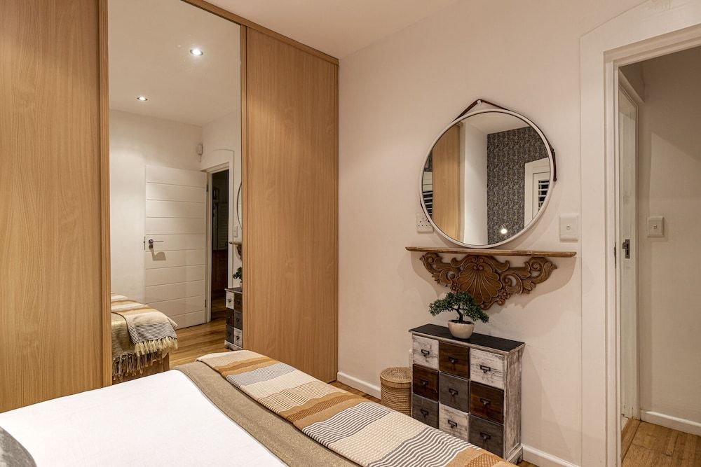 Clifton YOLO Spaces – Clifton Sea View Apartments Clifton YOLO Spaces Clifton Sea View Apartment 2