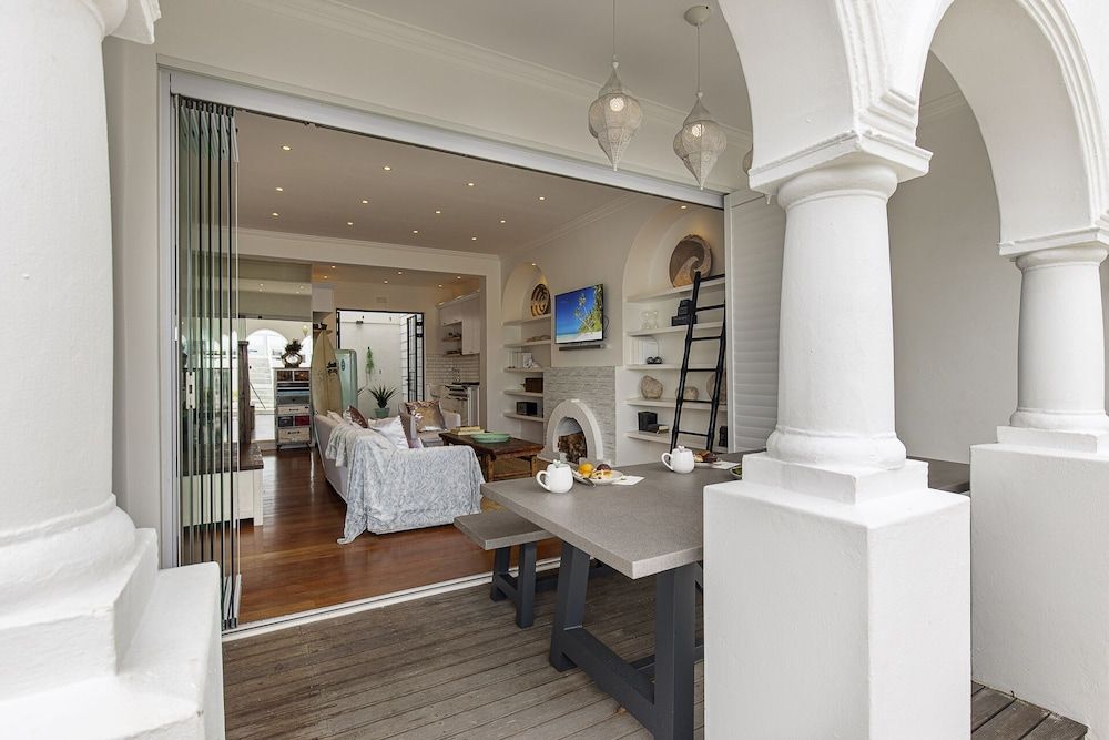 Clifton YOLO Spaces – Clifton Sea View Apartments Clifton YOLO Spaces Clifton Sea View Courtyard 21