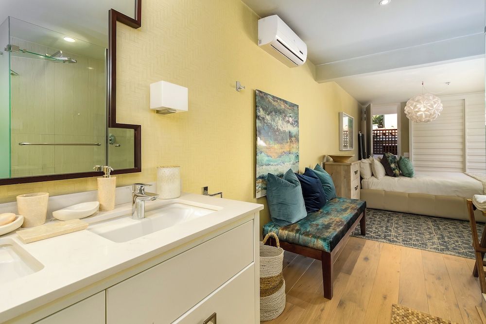 Clifton YOLO Spaces – Clifton Private Beach Villa Clifton YOLO Spaces Clifton Private Beach Villa 16