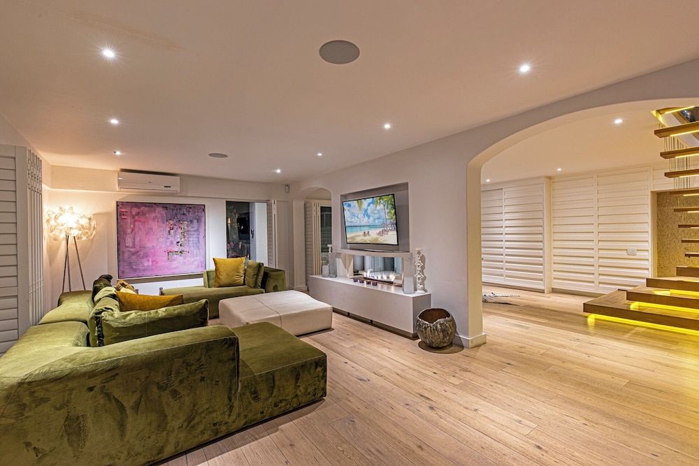 Clifton YOLO Spaces – Clifton Private Beach Villa Clifton YOLO Spaces Clifton Private Beach Villa 12