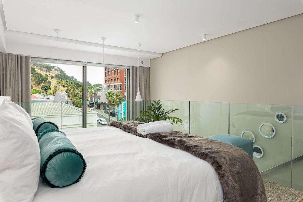 undefined 117 On Strand 311 3