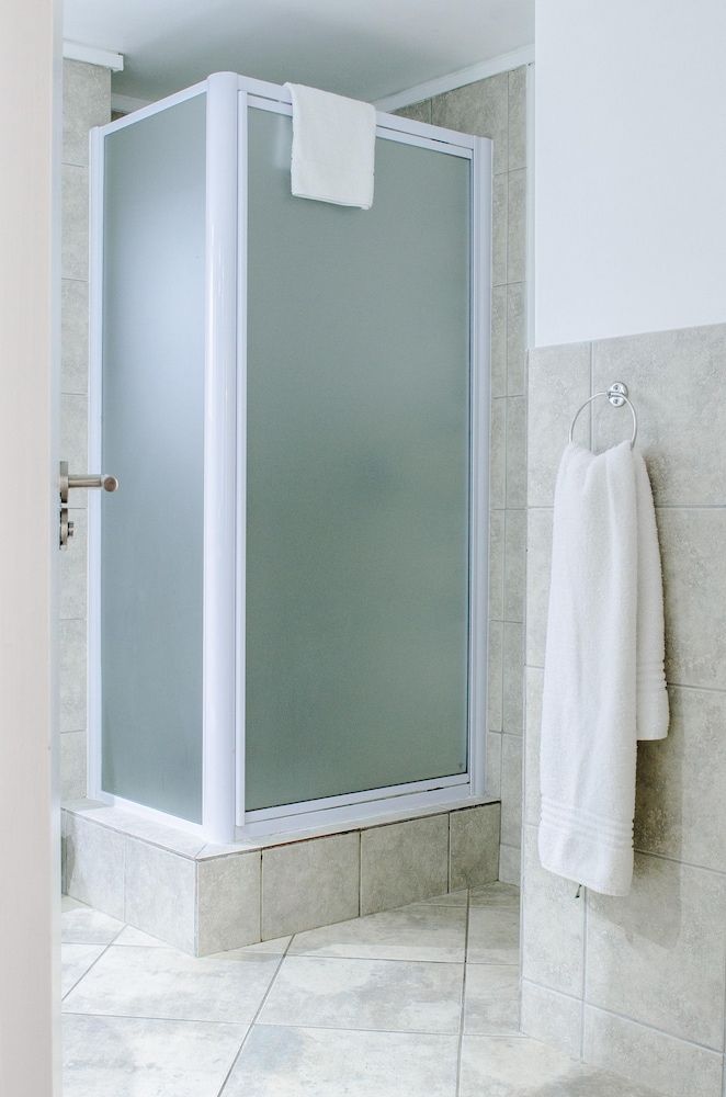 Strand Pavilion Apartment, 3 Bedrooms, Balcony, Sea View 10