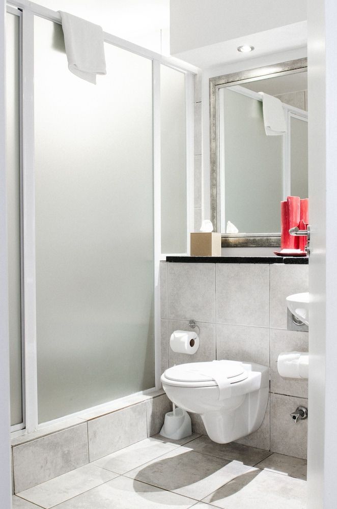 undefined Strand Pavilion 10