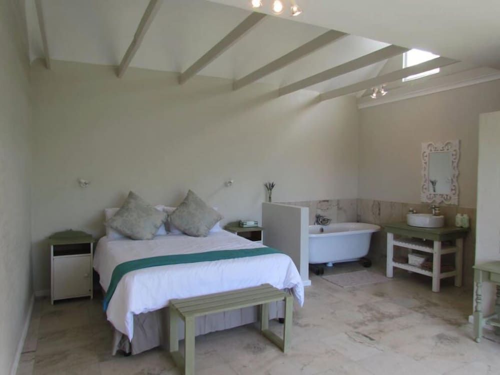 Heron Chase Self-Catering Holiday Home Cottage, 2 Bedrooms 7