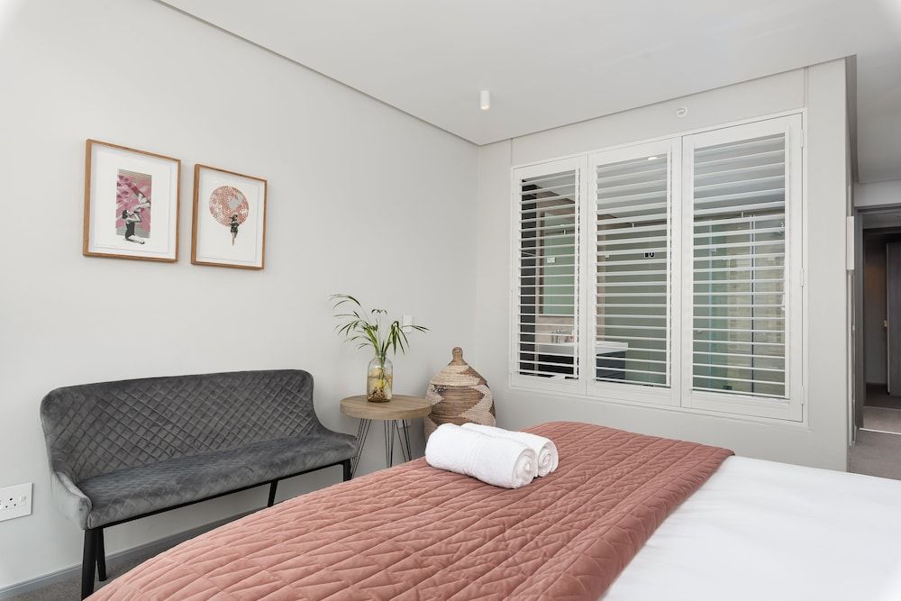 undefined 117 on Strand 1410 9