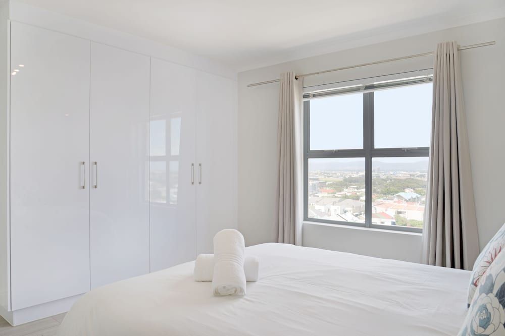 undefined 711 Paragon 4