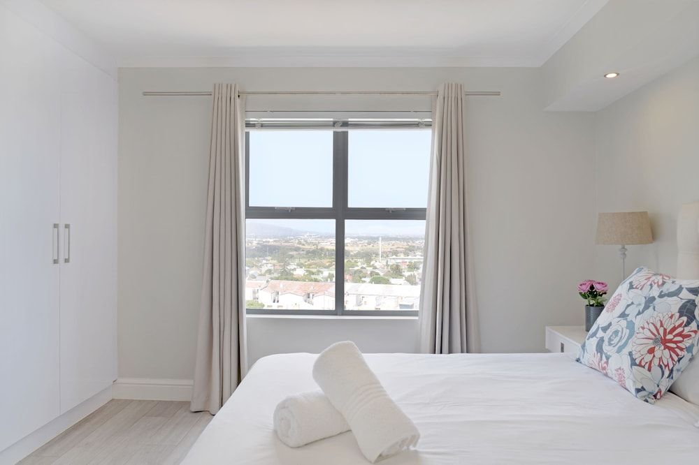 undefined 711 Paragon 2