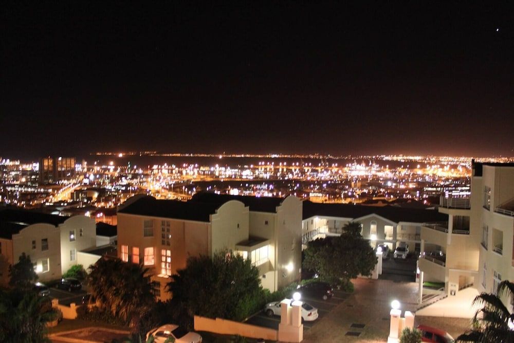 Avenue Massif 1C Grand Apartment, 3 Bedrooms 9