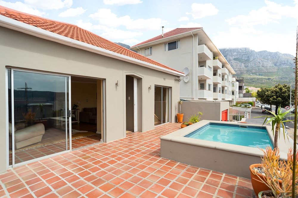 undefined 5 St James 2