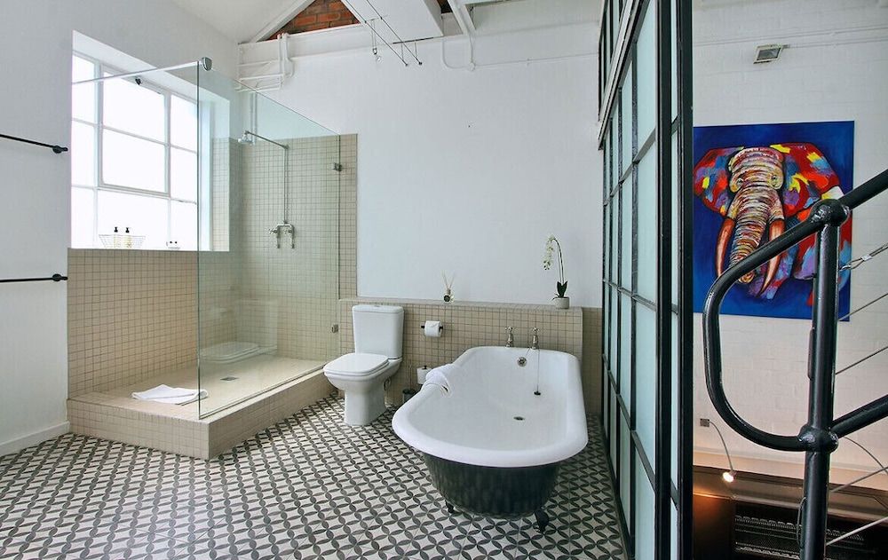 Manhattan Place Apartment 7