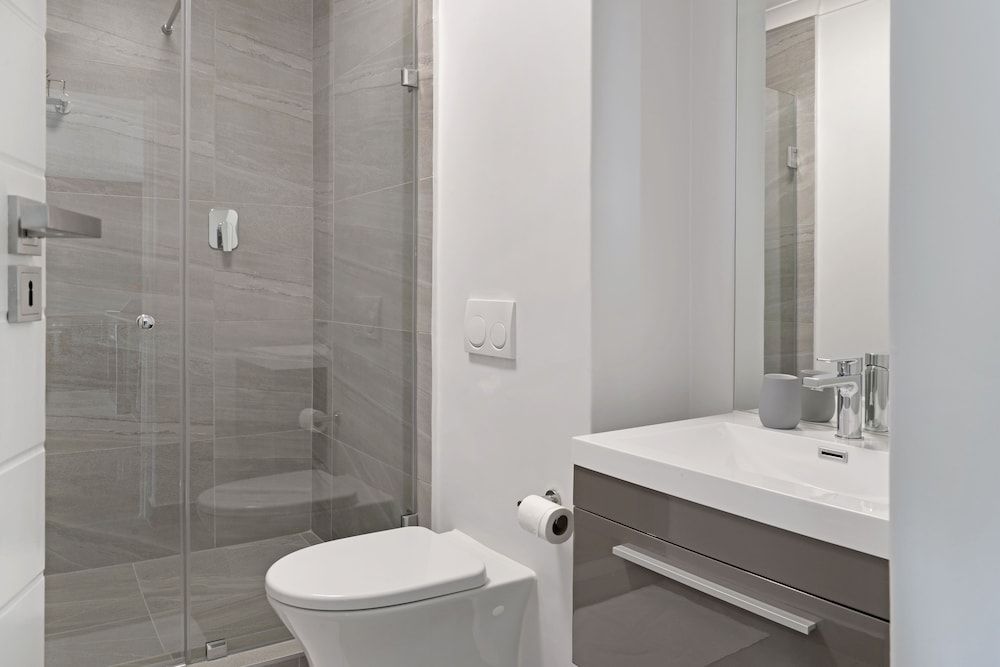 The Winchester 807 Apartment 12