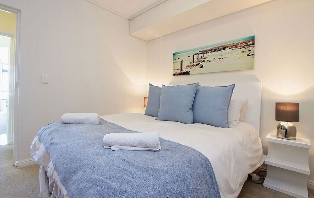 undefined Dockside 4