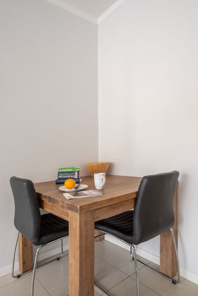 undefined 1706 Four Seasons 8