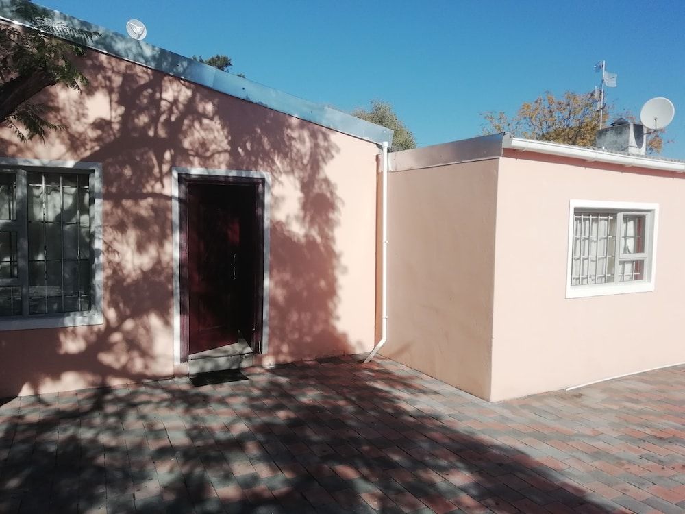 undefined Albrine lodge