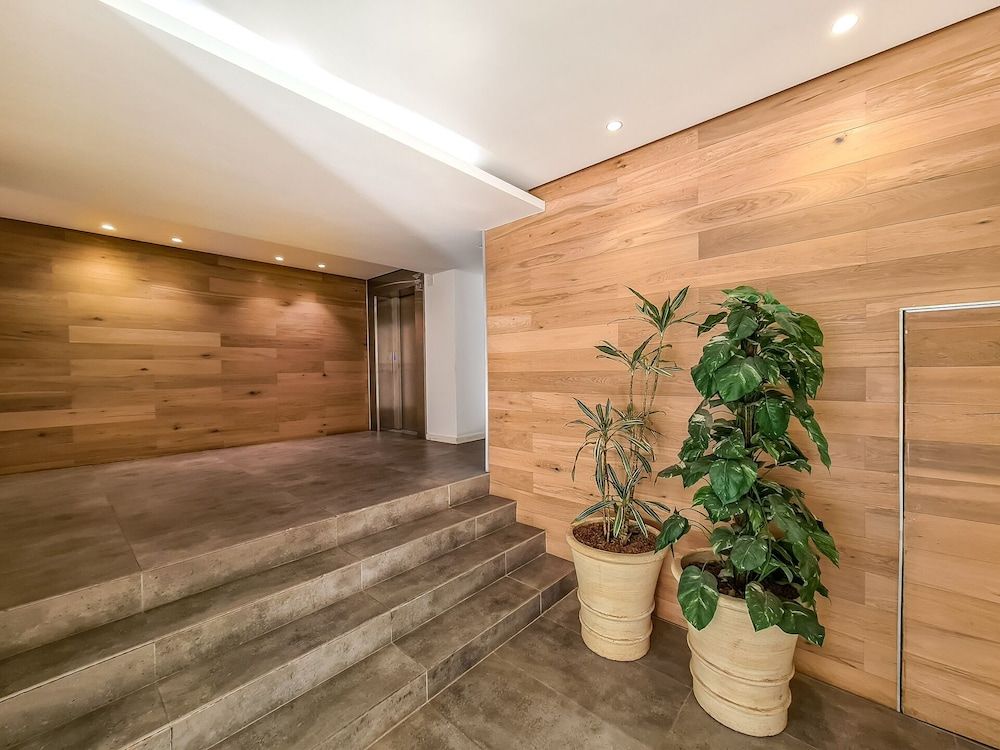 undefined Clifton YOLO Spaces – Clifton Beachfront Executive 2