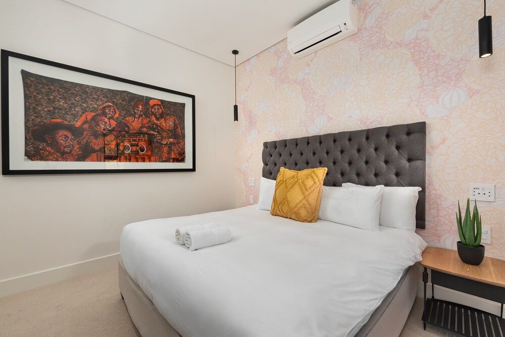 undefined Modern Apartment in De Waterkant | Private Rooftop 4