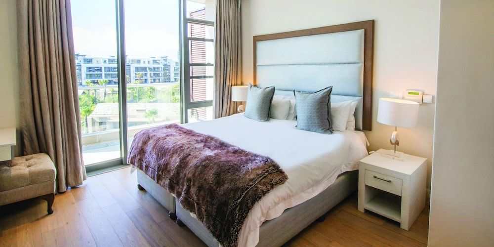 Two Bedroom Apartment - Fully Furnished and Design Apartment, 2 Bedrooms, Balcony, View 2