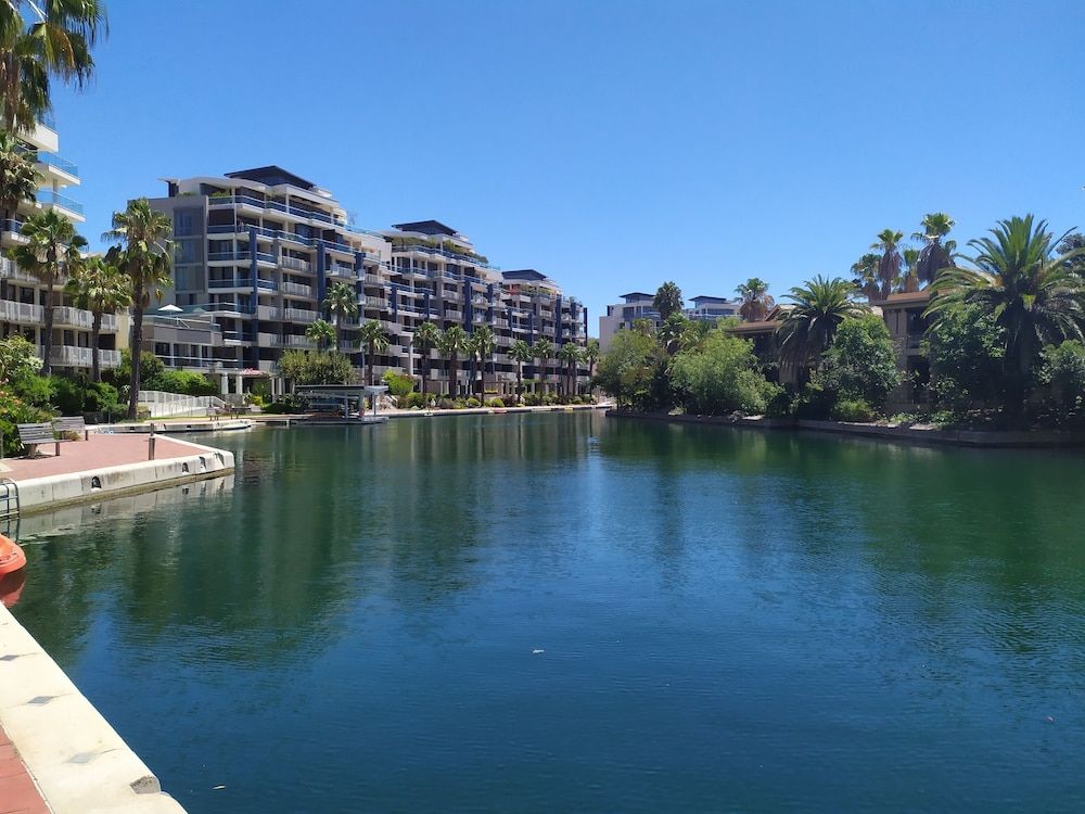 undefined Two Bedroom Apartment - Fully Furnished and Design 8