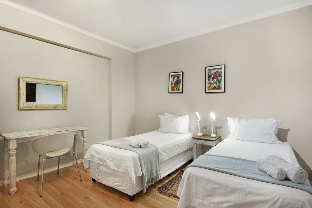 undefined Nedeburg 102 8