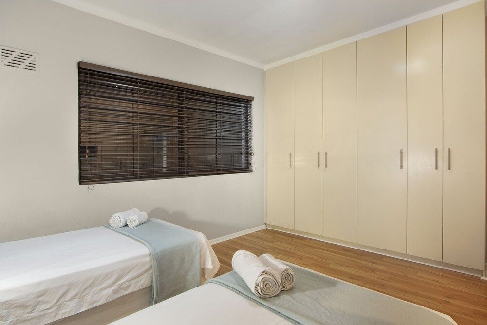 undefined Nedeburg 102 7