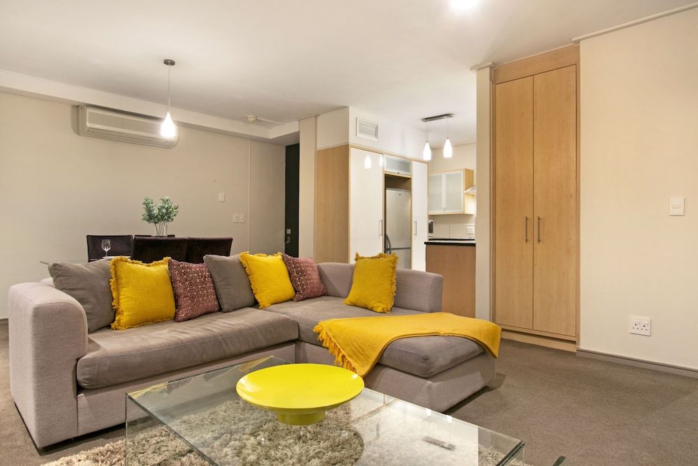 undefined Manhattan Suite 10