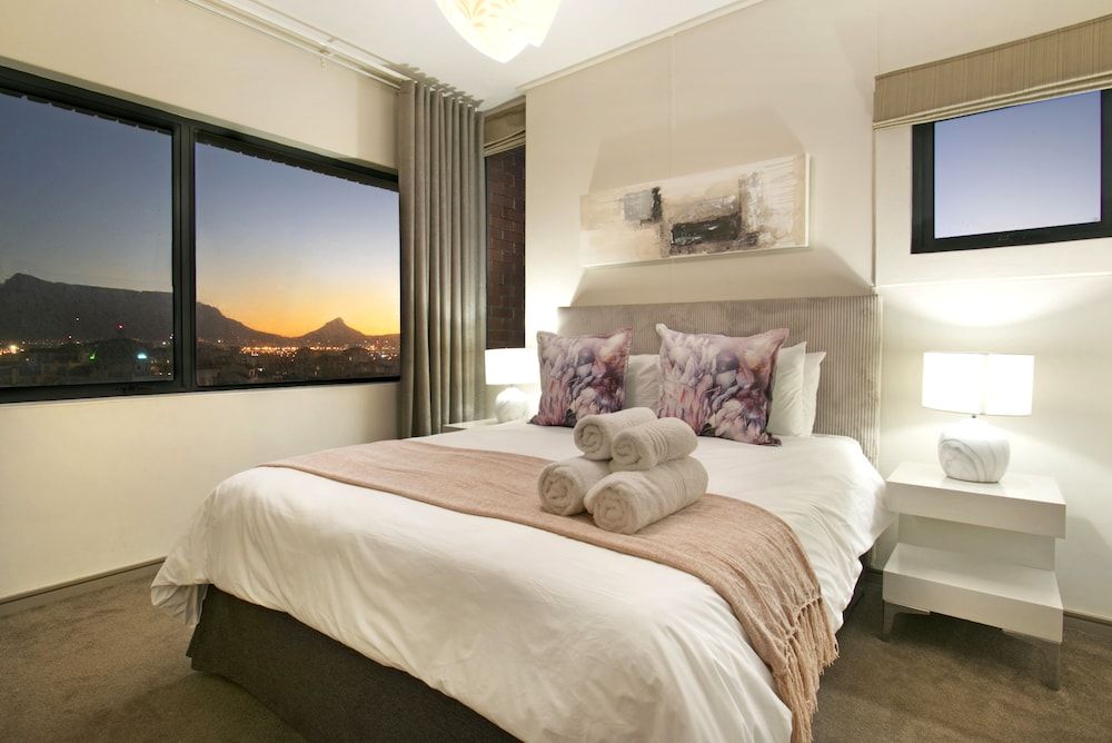 undefined Manhattan Suite 2